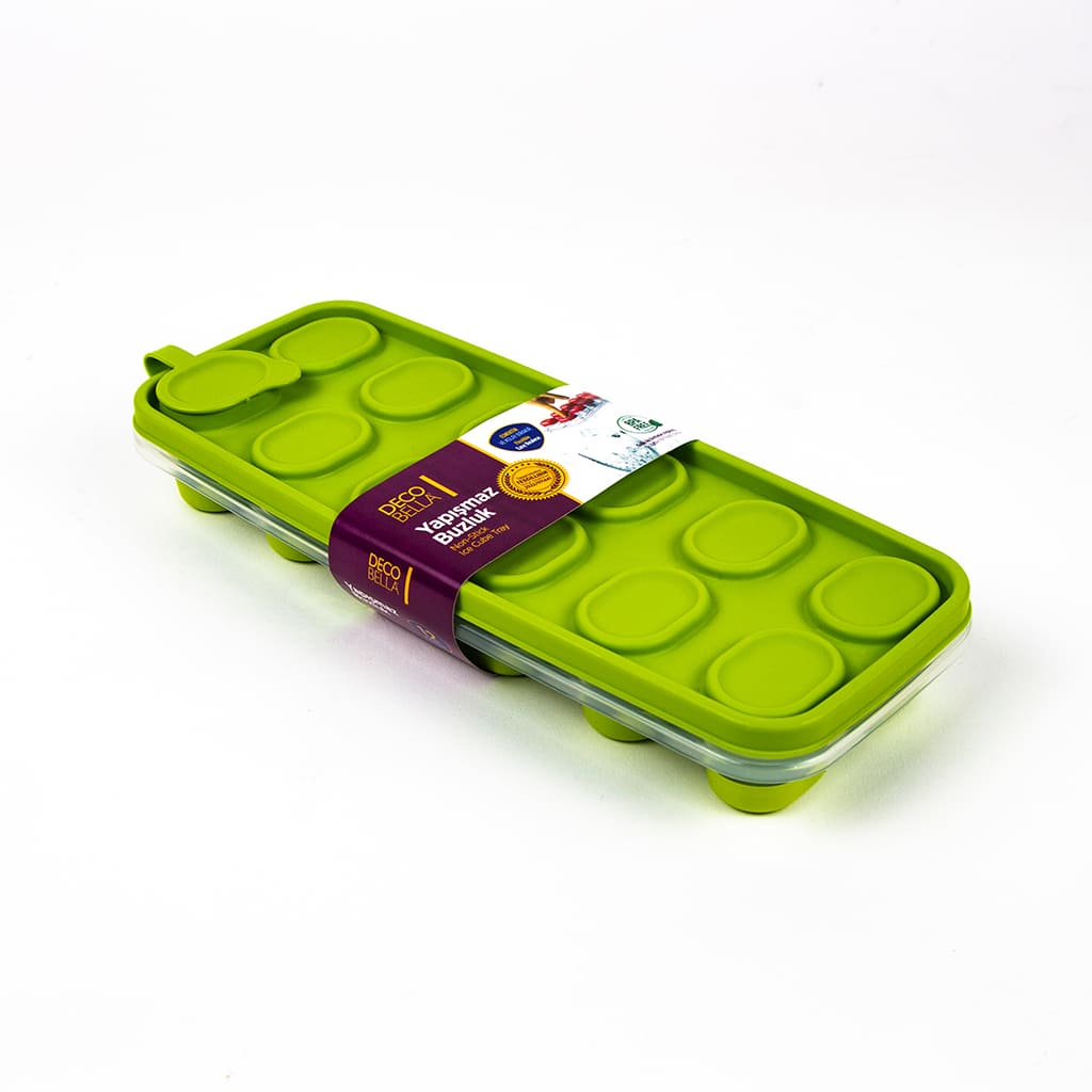 Produced green DecoBella ice tray with its packaging