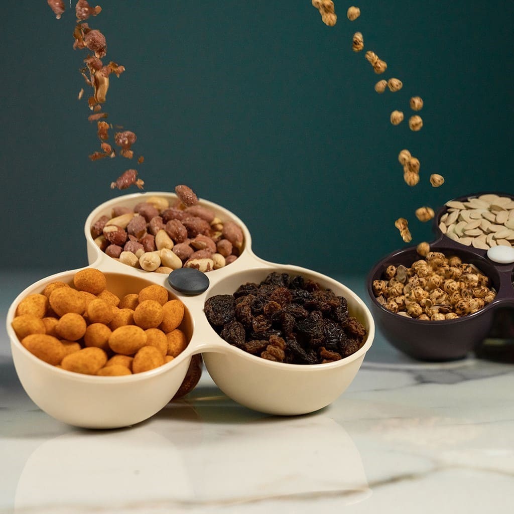 Produced three-cell DecoBella snack tray in use
